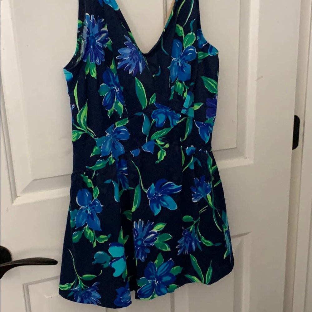 Blue woman’s bathing suit.